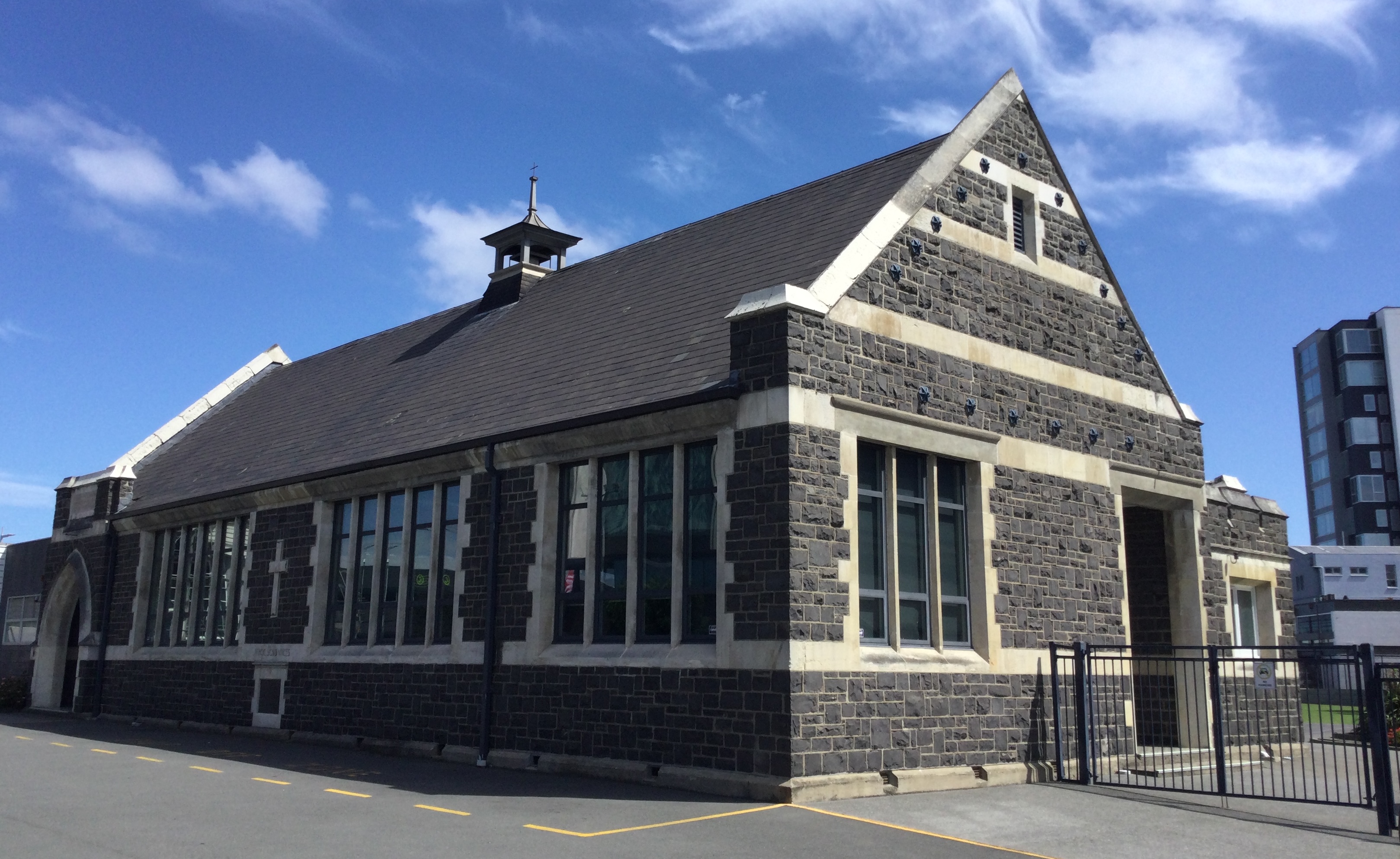 The 1913 Stone School Building 